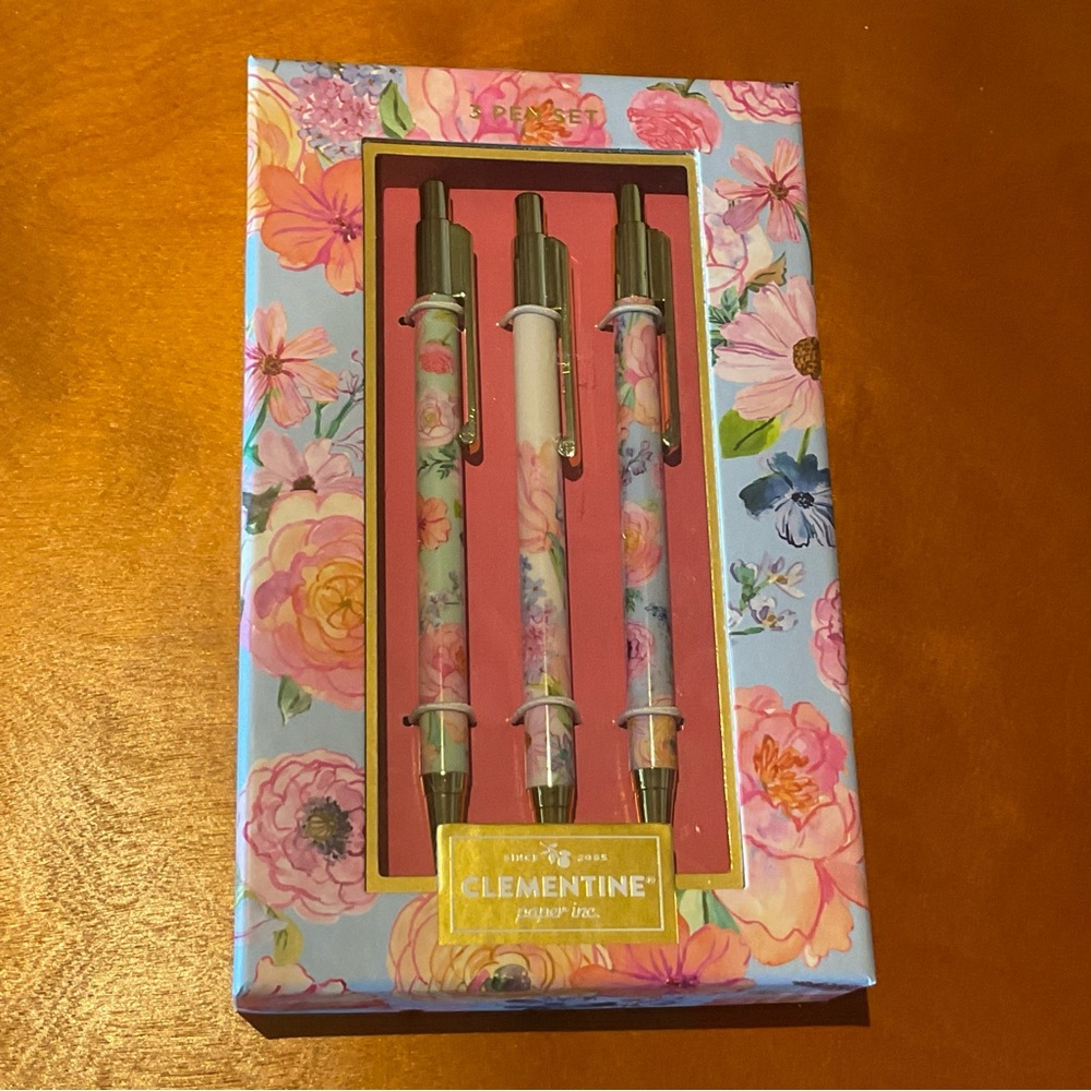 Floral Pen Set with Gold Accents, NIB
